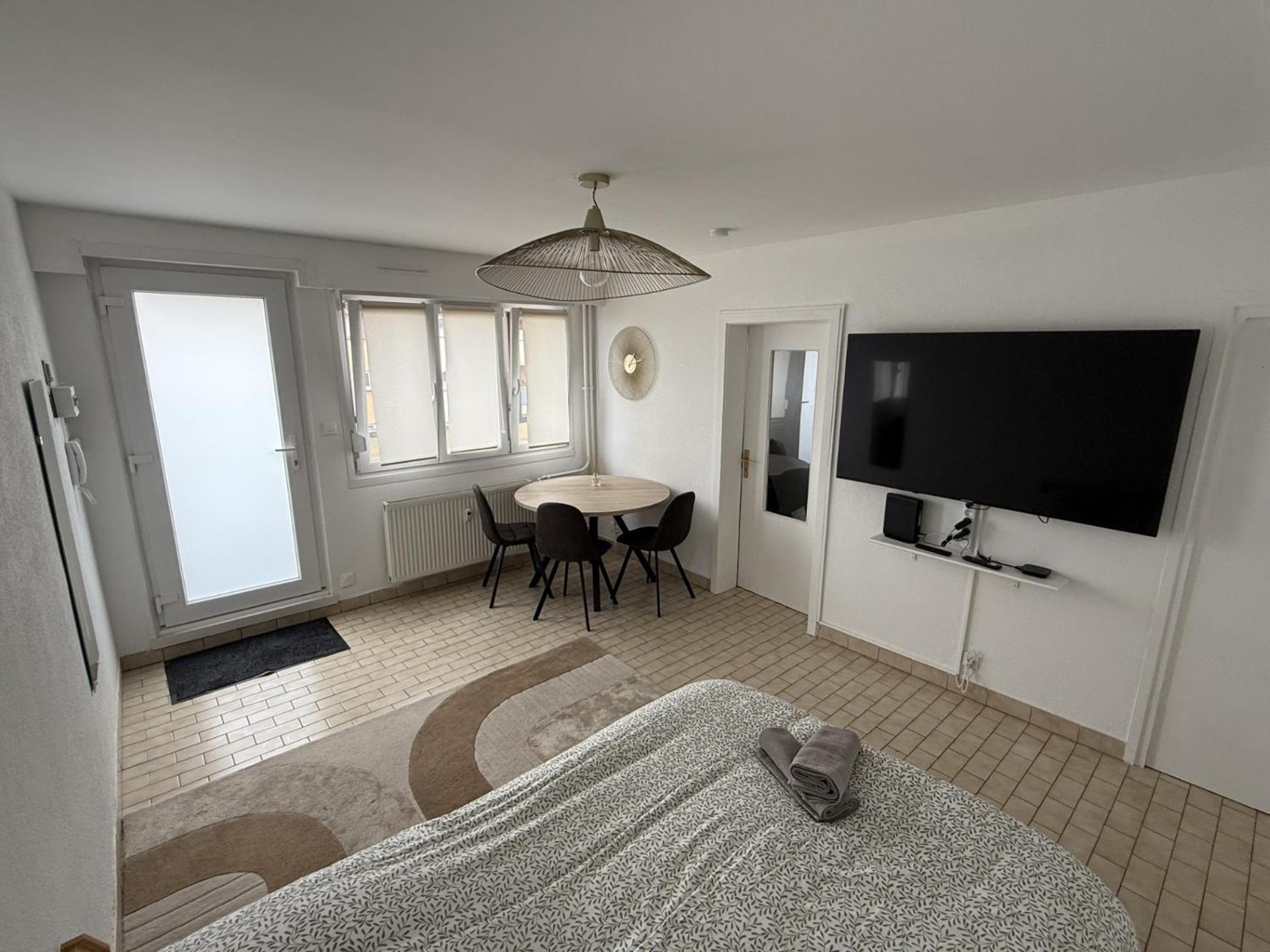 Proche Centre 7 Min Gare Apartment